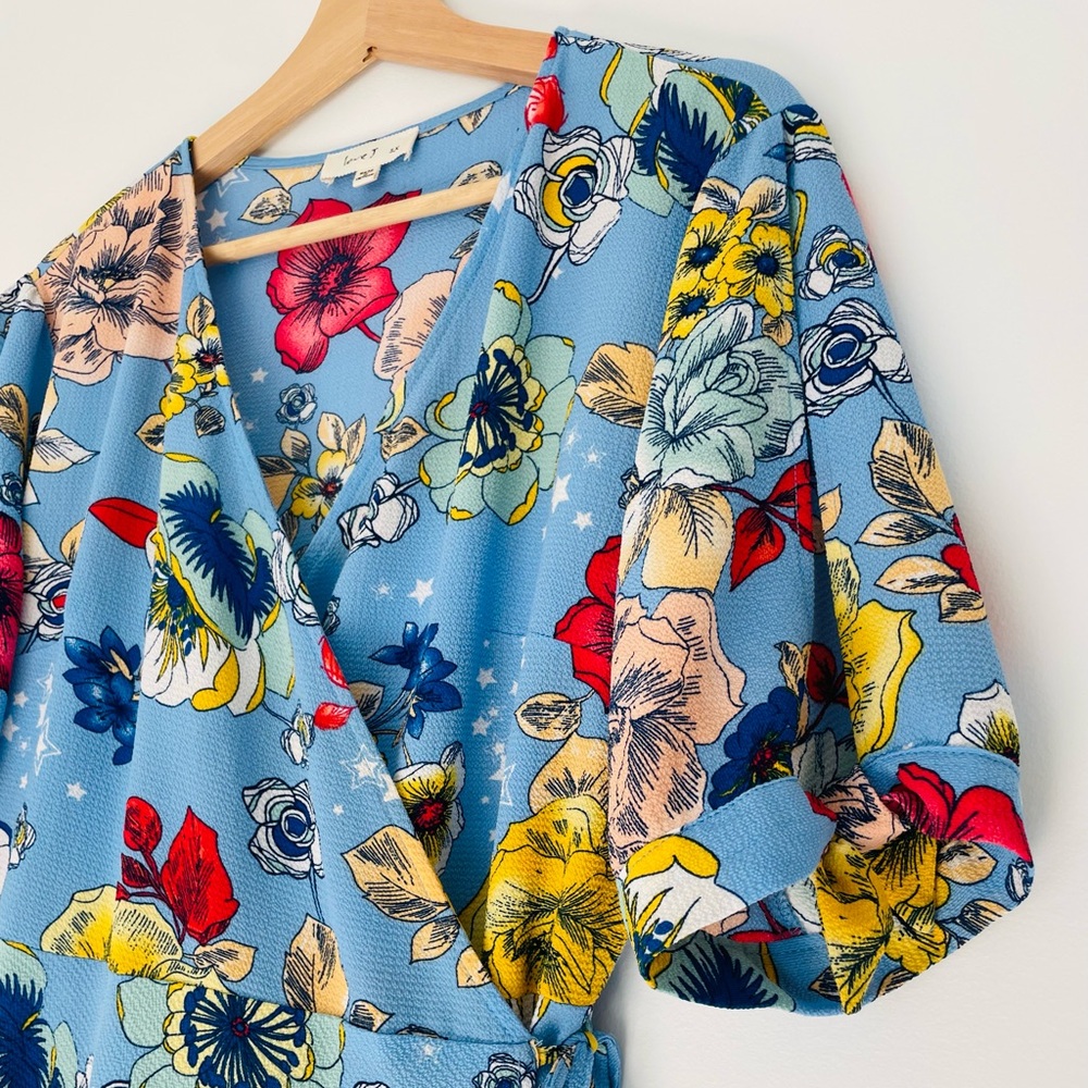 Love J 1X floral wrap dress. - Picture 4 of 8